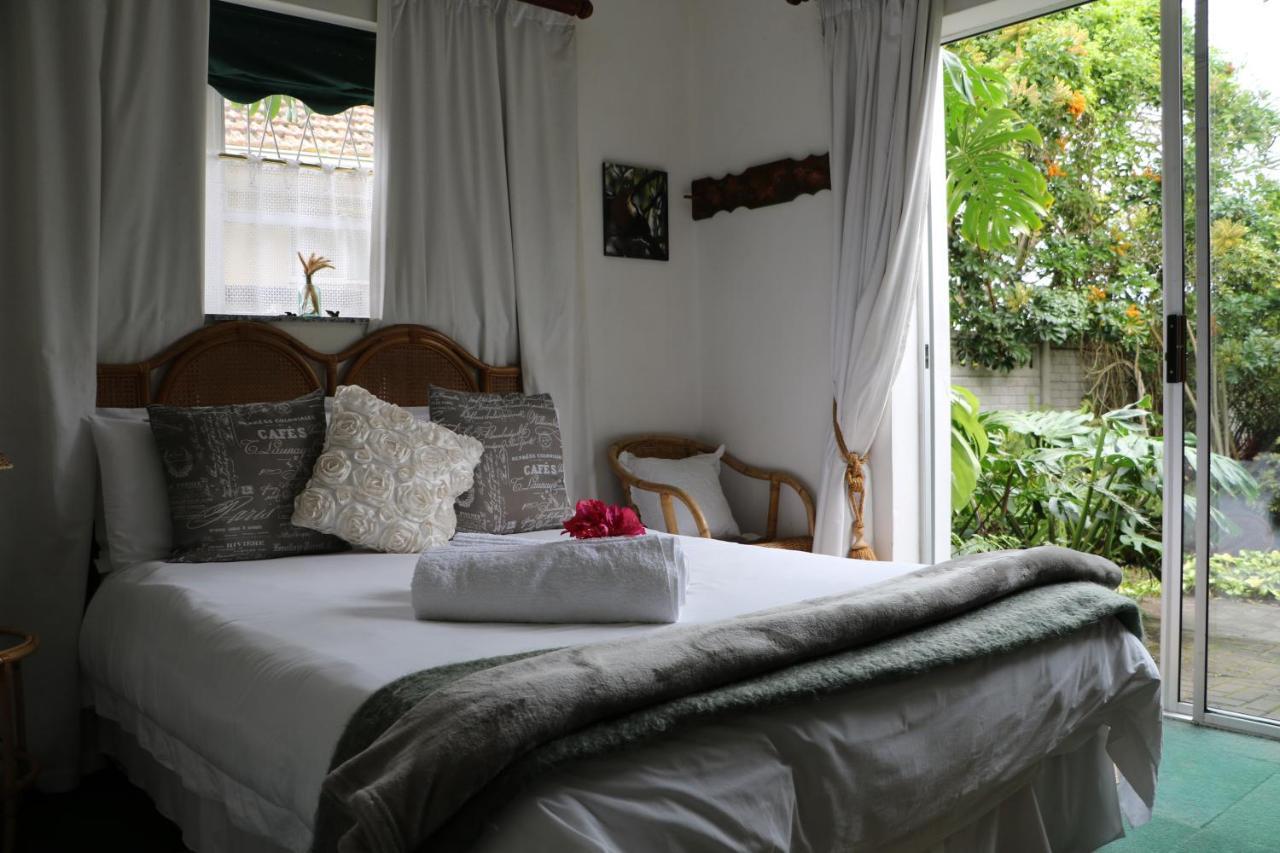 Forword'S River Lodge East London Exteriör bild